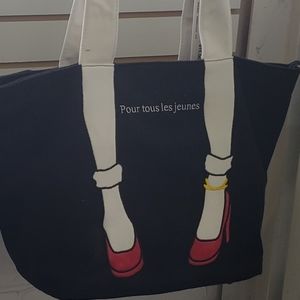Woman NWT Fashion  Large Totebag